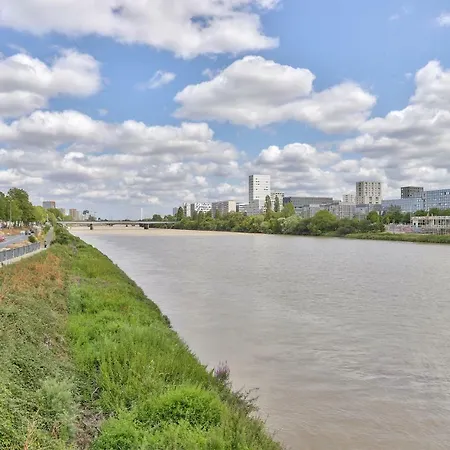 Big Duplex With Parking /madeleine Champ De Mars\ Apartment Nantes
