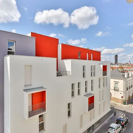 Apartment Big Duplex With Parking /madeleine Champ De Mars\ Nantes
